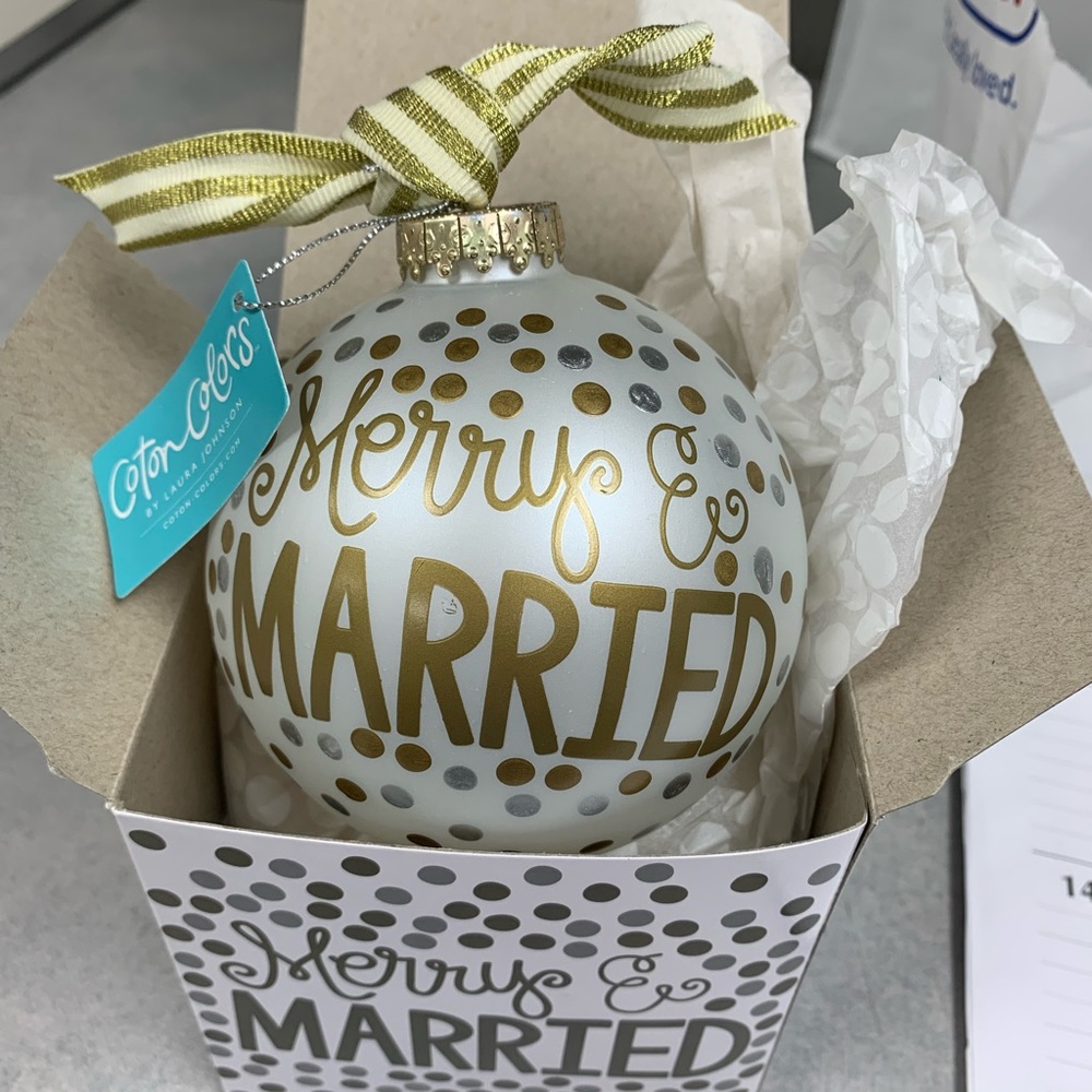 Coton Colors Merry & Married ornament